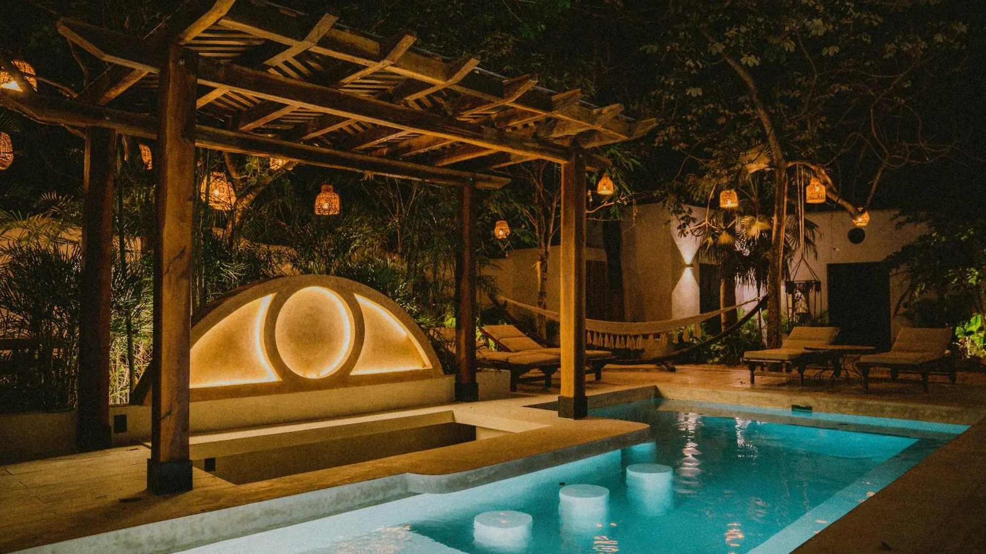 Villa Casa Tira - Your Luxury Jungle Mansion In Tulum Mexico
