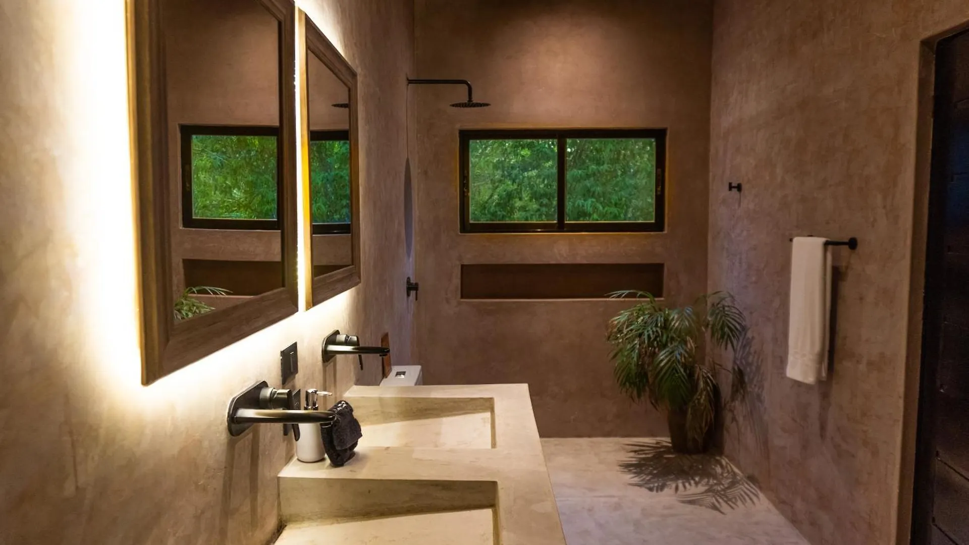 Villa Casa Tira - Your Luxury Jungle Mansion In Tulum